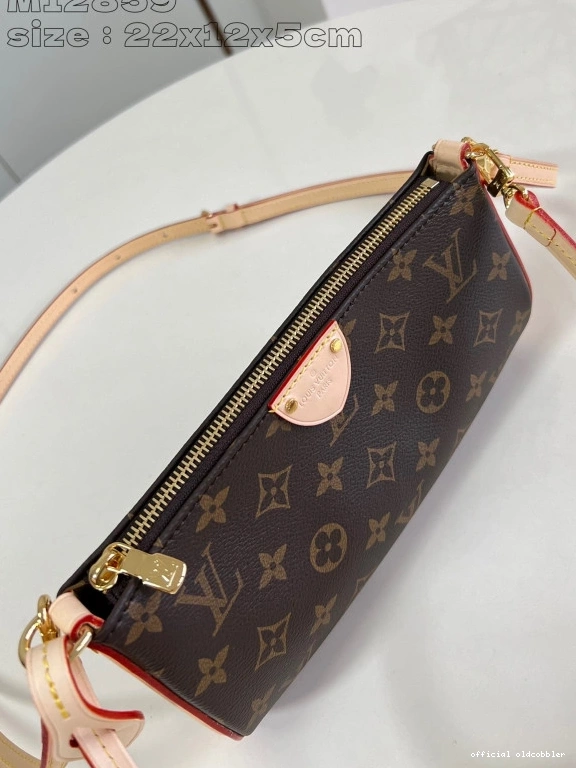 Official oldcobbler 12 x5.5CM Pochette Tirette - x 22 VUITTON LOUIS 0810